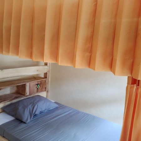 Barracuda Beach Hostel Amed Eksteriør bilde